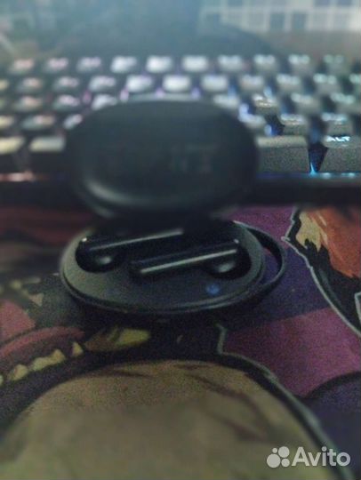 Беспроводные наушники tecno и xaomi