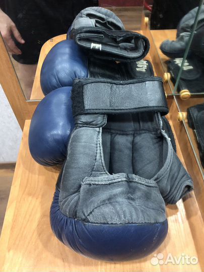 Перчатки для рукопашного боя