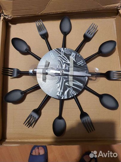 Часы кухонные новые, черные