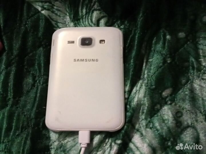 Samsung Galaxy J1 SM-J100H, 4 ГБ