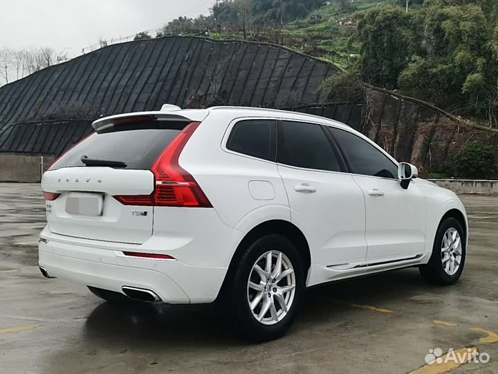 Volvo XC60 2.0 AT, 2021, 30 000 км