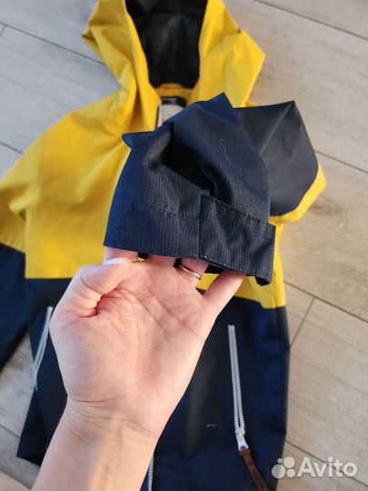 Ветровка в идеальном состоянии для мальчика