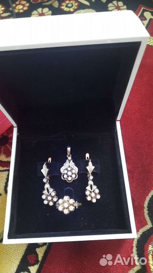 Золотые серьги