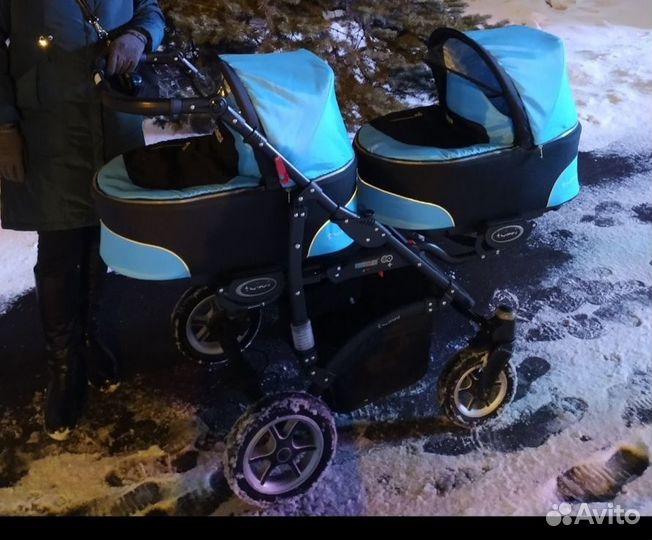 Коляска для двойни, погодок