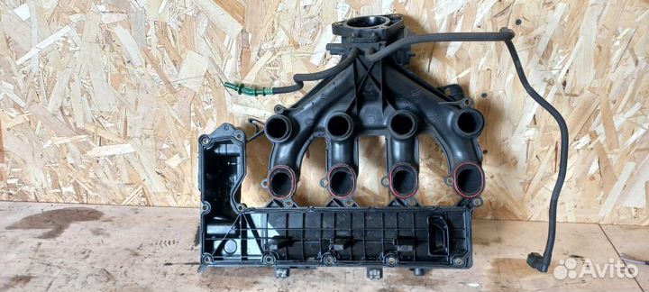 Впускной коллектор Volvo V50, Ford