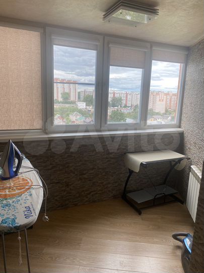 2-к. квартира, 52 м², 9/10 эт.