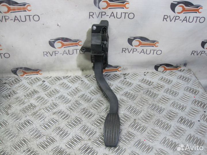 Педаль газа Iveco Daily 2011-2014