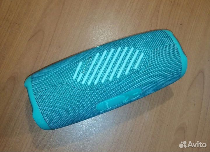Продам колонку JBL Charge 5 Green