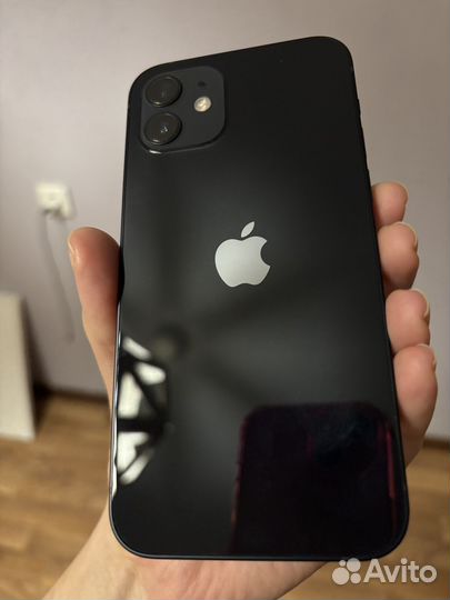 iPhone 12, 64 ГБ