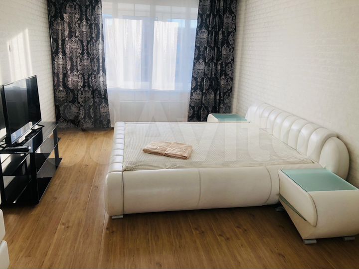 1-к. квартира, 42 м², 7/10 эт.