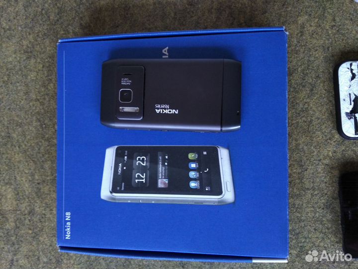 Телефоны рабочие и не рабочие на запчасти