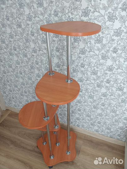 Подставка под цветы напольная