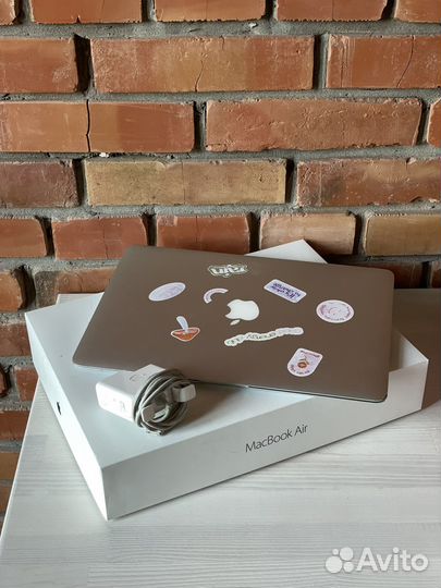 Macbook Air 13 2017 A1466