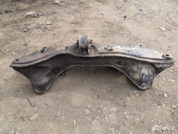 Балка подвески передняя Honda Cr-V RD1 B20B 1996