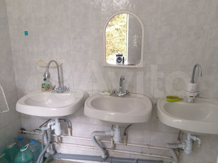 Комната 20 м² в > 9-к., 2/3 эт.