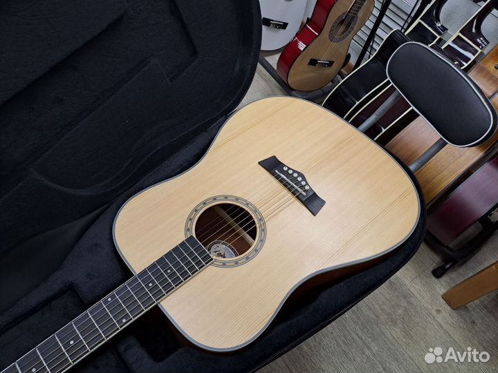Гитара акустическая дредноут массив с чехлом