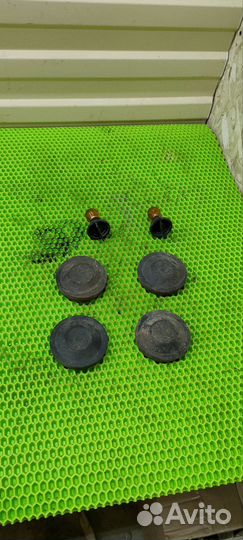 Заглушки фар Renault symbol 1 комплект