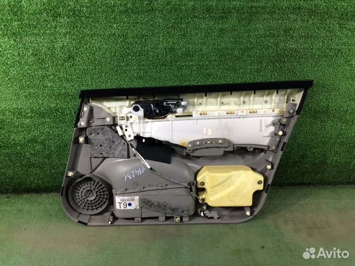 Обшивка двери передняя левая Honda Civic FD1 R18A