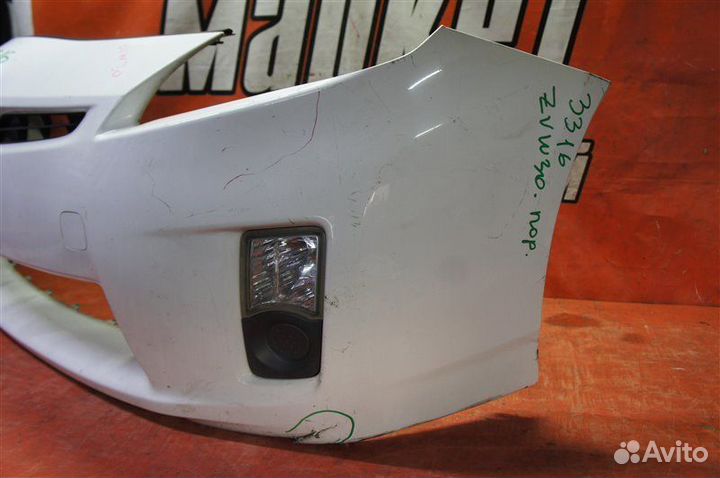 Бампер передний Toyota Prius ZVW30 2010