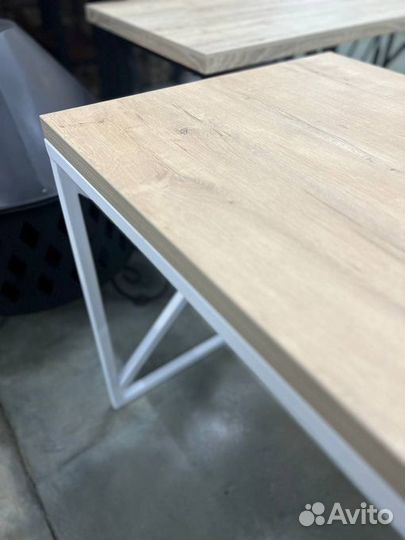 Стол письменный