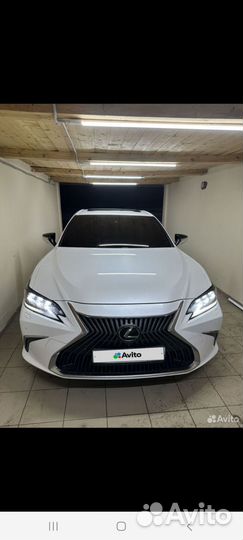 Решетка радиатора Lexus ES 250 2018-2021