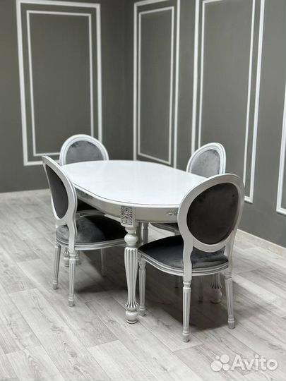 Кухонный Стол и Стулья / Столы и Стулья