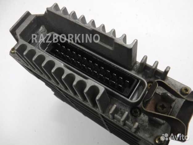 Блок управления двигателем Mercedes W124 E