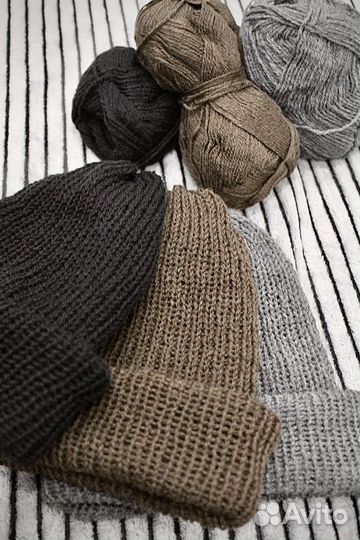 Шапка вязаная ручная работа