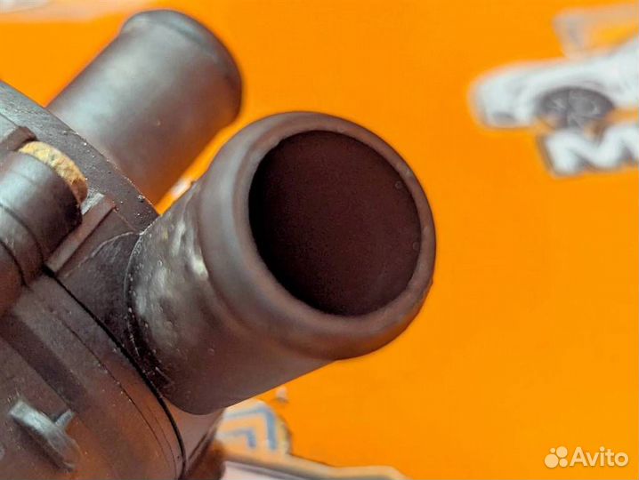 Насос циркуляционный w164 ML-class 3.0 2008