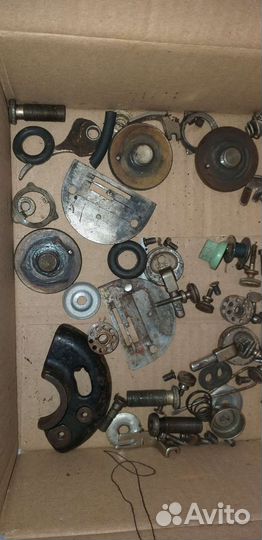 Запчасти от швейных машинок