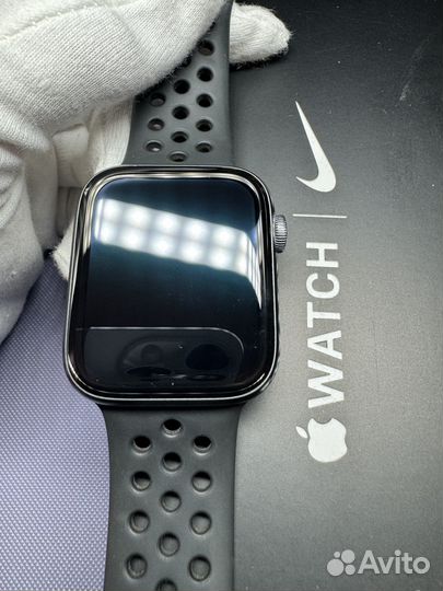 Часы apple Watch 5 44 mm nike