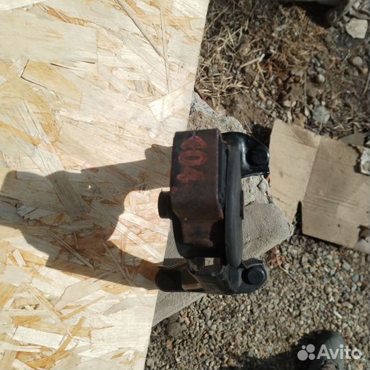 Подушка двигателя allion