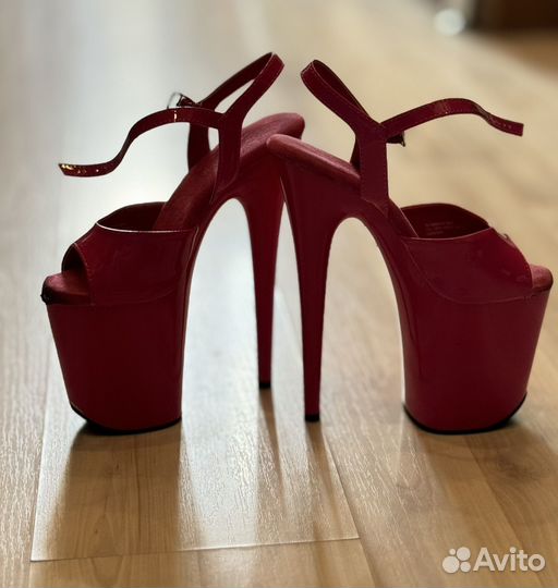 Стрипы pleaser тройки 36