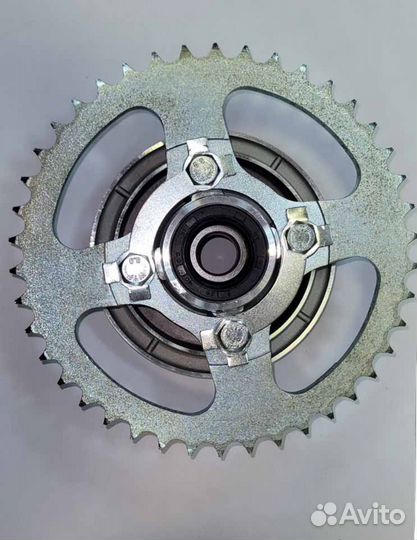 Звезда задняя 428*42z в сборе с основанием на мопе