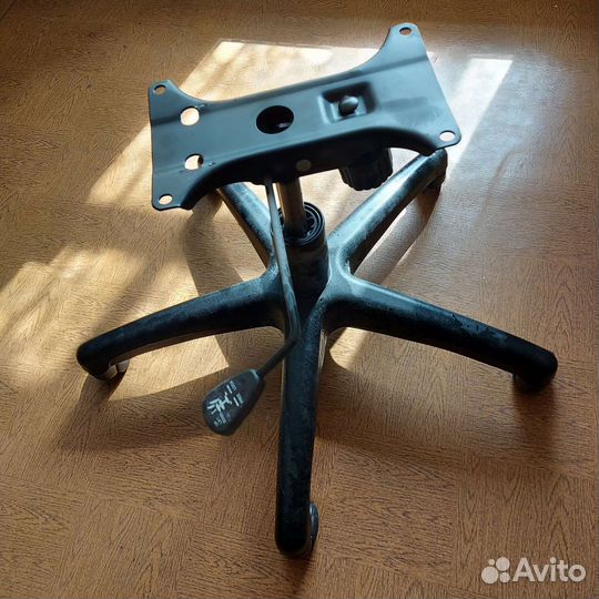 Крестовина Газлифт офисного барного кресла стула