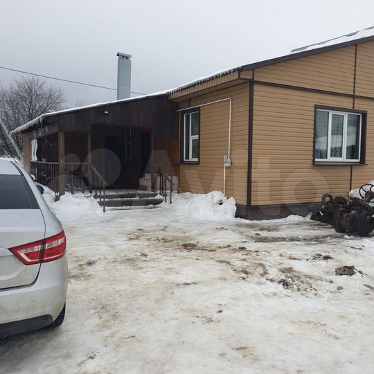 Дом 170 м² на участке 5 сот.