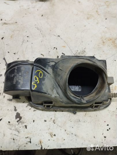 Лючок топливного бака bмw 7 Е65 бmв 7 Е65 Е66