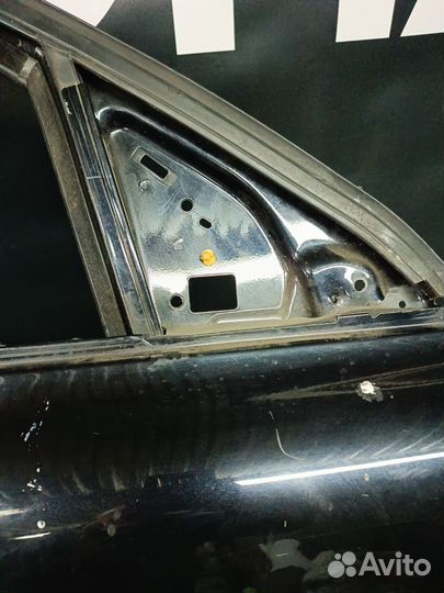 Правая дверь, на volvo c30