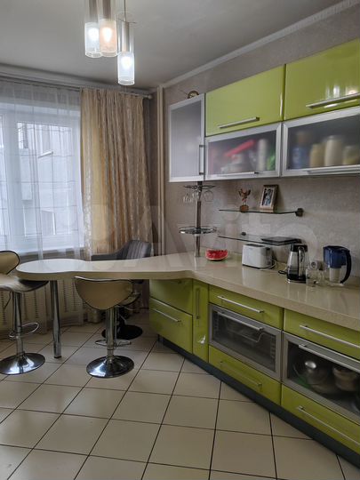 4-к. квартира, 80,5 м², 8/9 эт.