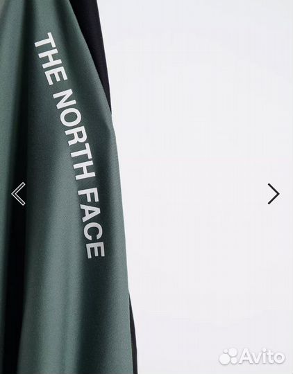 The North Face Training 1/4 zip fleece in green