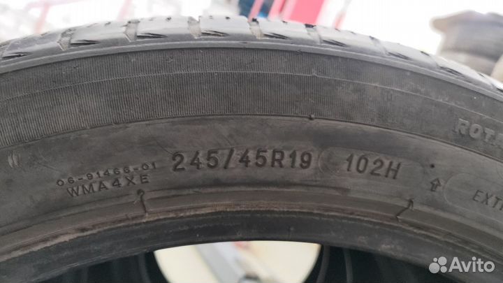 Michelin X-Ice 245/45 R19 19B