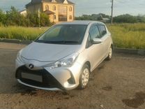 Toyota Vitz 1.0 CVT, 2017, 148 837 км, с пробегом, цена 860 000 руб.