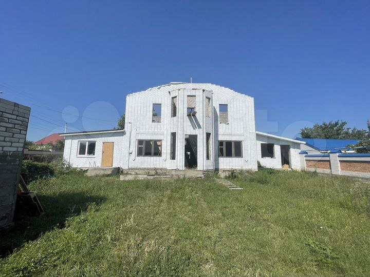 Дом 325 м² на участке 9 сот.