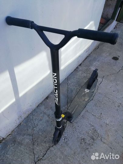 Самокат Reactio200