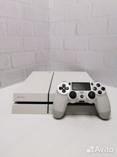 Игровая приставка Sony Playstation 4 Fat Белая