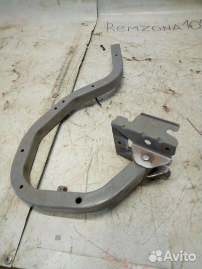 Петля крышки багажника задняя Nissan Almera