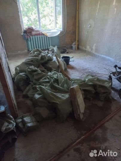 Вывоз мусора газель. Вывоз старой мебели. Частник