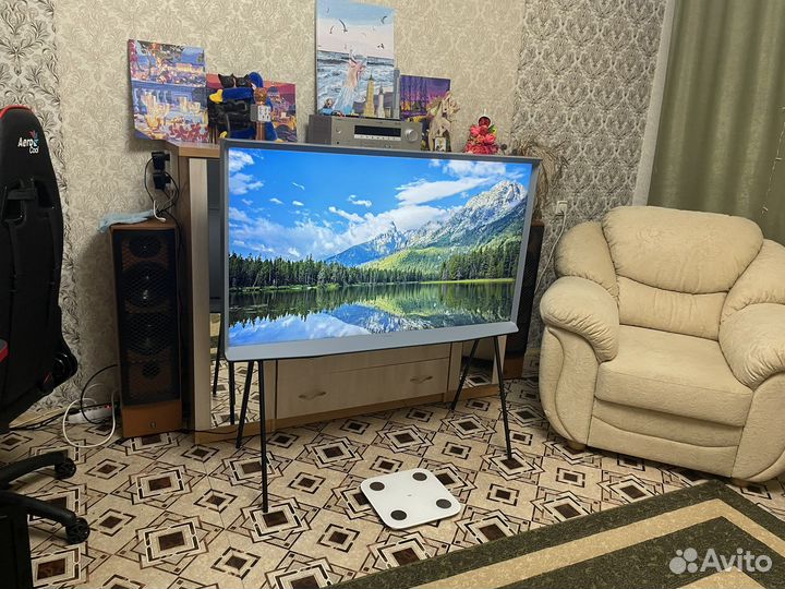 Телевизор LED Samsung The Serif QE55LS01tbuxru