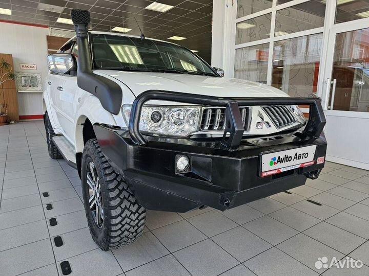 Mitsubishi Pajero Sport 2.5 AT, 2013, 209 000 км