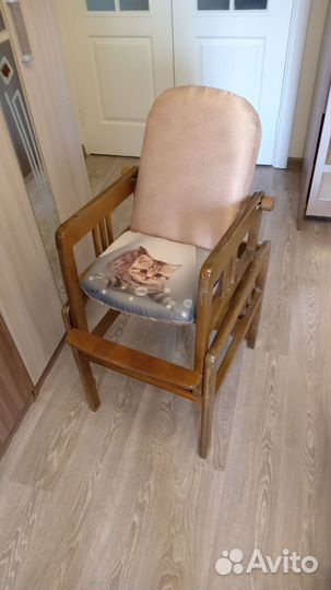 Продам стульчик для кормления
